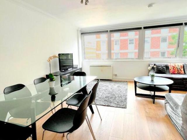 Flat for rent in Cat Hill