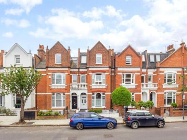 Flat for rent in Cat Hill