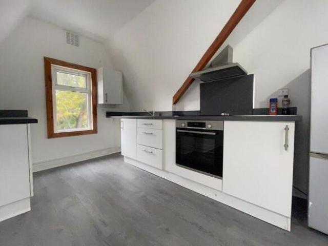 Flat for rent in Harehills, Leeds