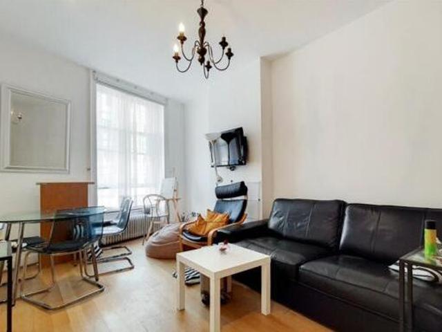 House for rent in Blackfriars, Lyons