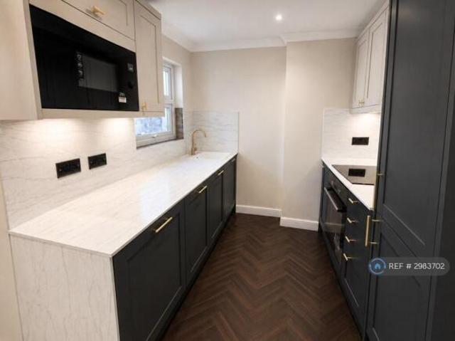 Flat for rent in Cat Hill