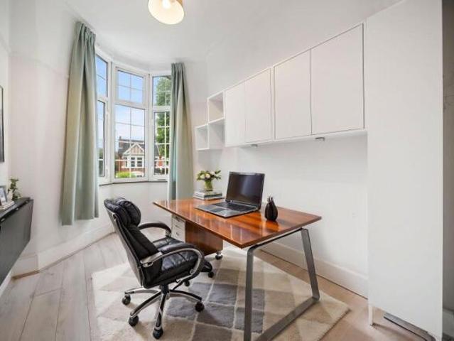 Flat for rent in Palmers Green, Greater London