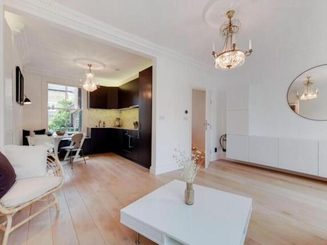 Flat for rent in Cat Hill
