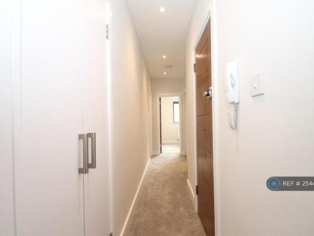 Flat for rent in Friern Barnet, Greater London