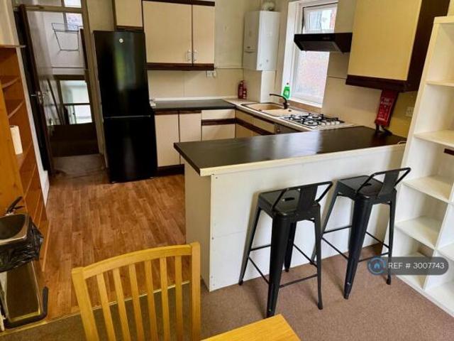 Flat for rent in Cat Hill