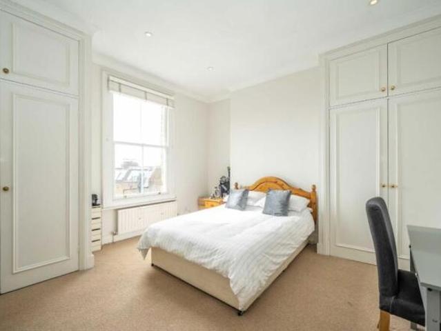 Flat for rent in Fulham, Walham Green