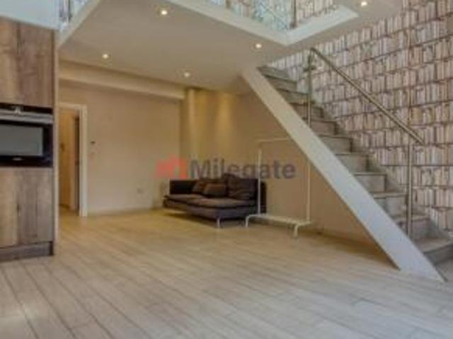 Flat for rent in Cat Hill