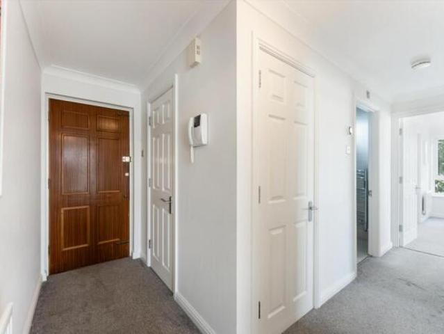 Flat for rent in Cat Hill