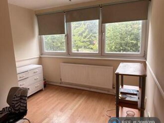 Flat for rent in Cat Hill