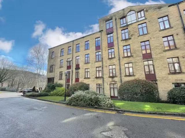 House for rent in Halifax, West Yorkshire