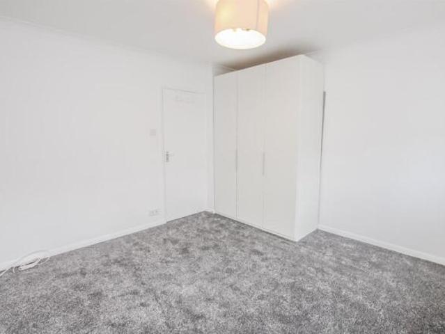Flat for rent in London Borough of Barnet, Greater London