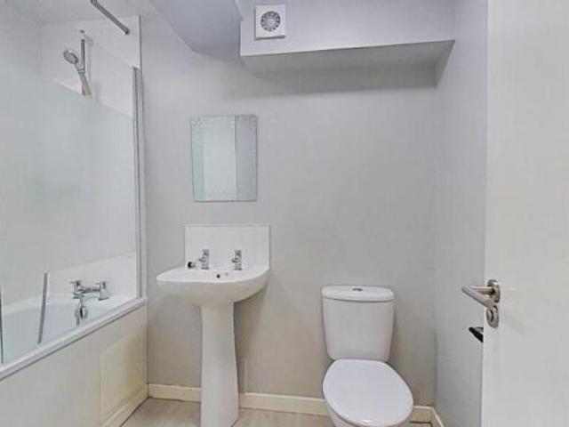 Flat for rent in Garnethill, Scotland