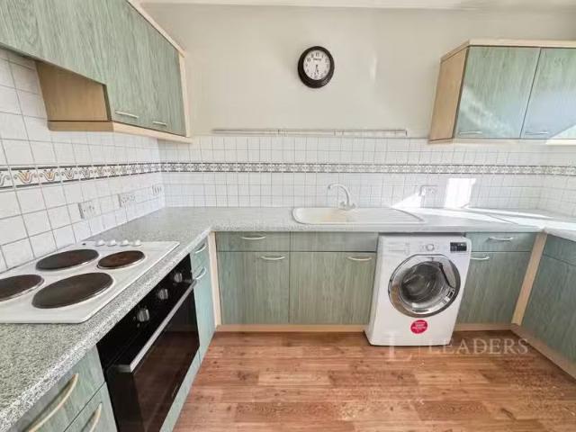 House for rent in Green Close, Warwickshire