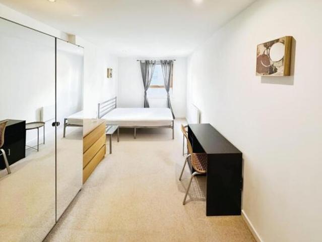 Flat for rent in West Yorkshire