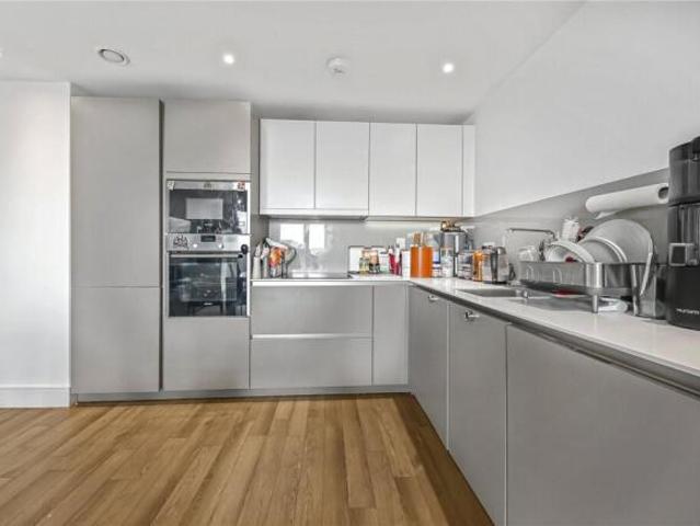 Flat for rent in Cat Hill