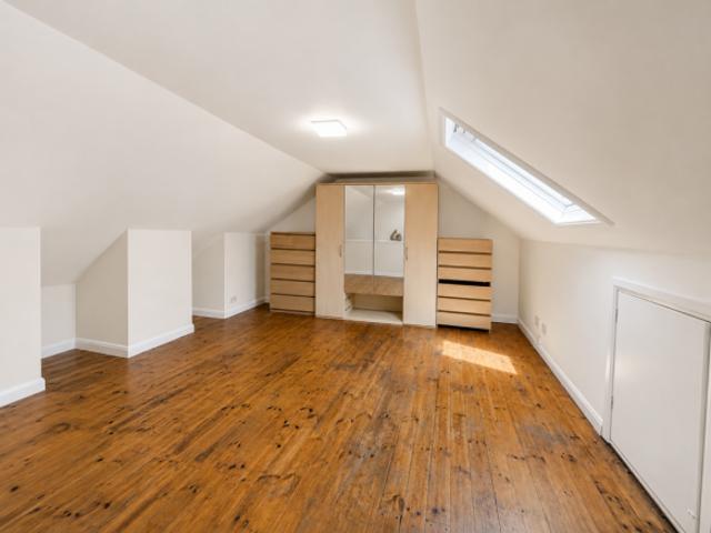 Flat for rent in Cat Hill