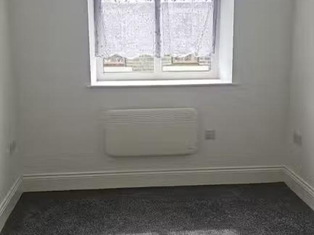 House for rent in Milnsbridge, West Yorkshire