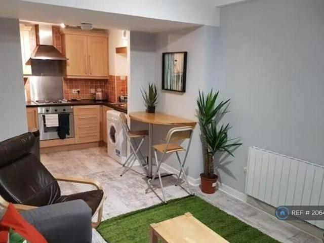 House for rent in Moorgate, Greater London