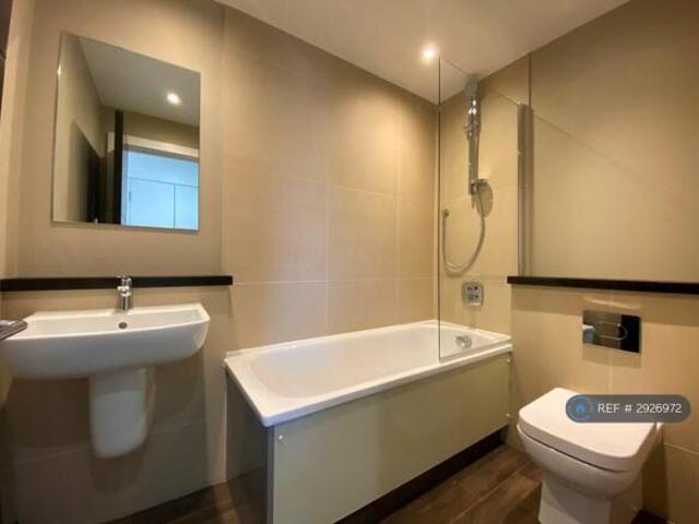 Flat for rent in Cat Hill