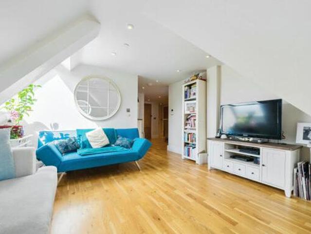 House for rent in Holloway Hill, Fole