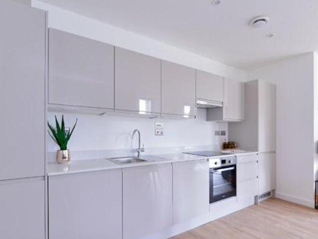 House for rent in Fole, Surrey