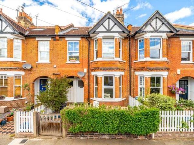 Flat for rent in St Margarets, Greater London