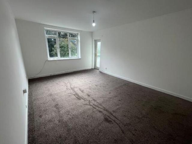 Flat for rent in Riddrie Knowes, Glasgow