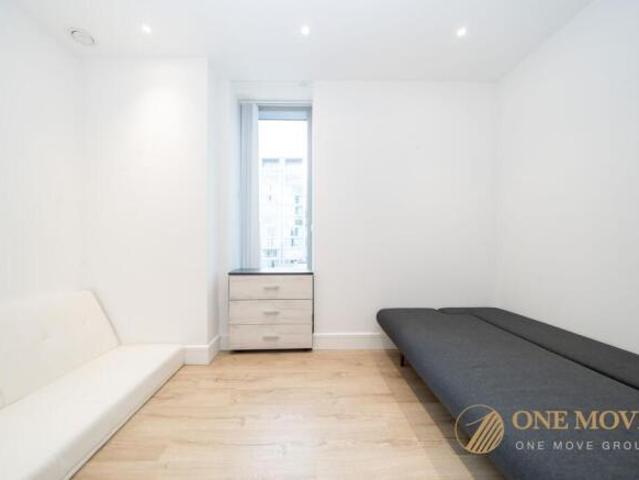 Flat for rent in Cat Hill