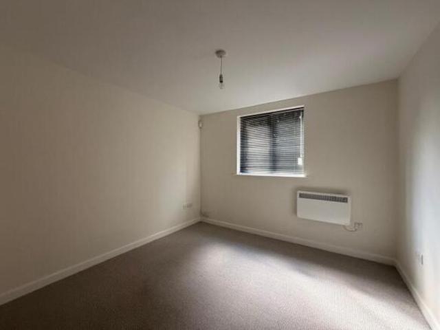 Flat for rent in Lane, Kirklees