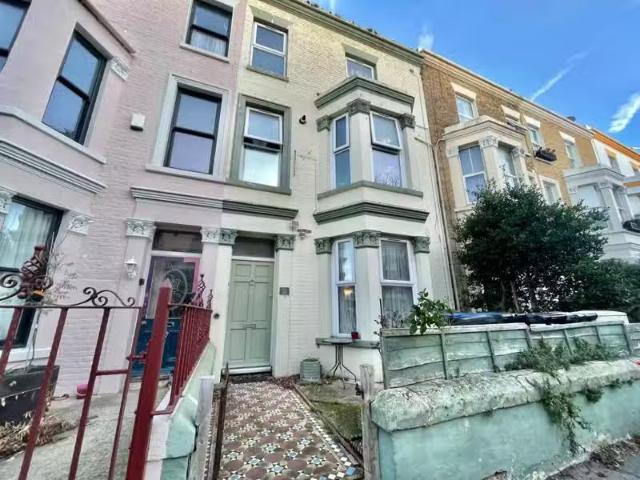 House for rent in Cliftonville West, Acol