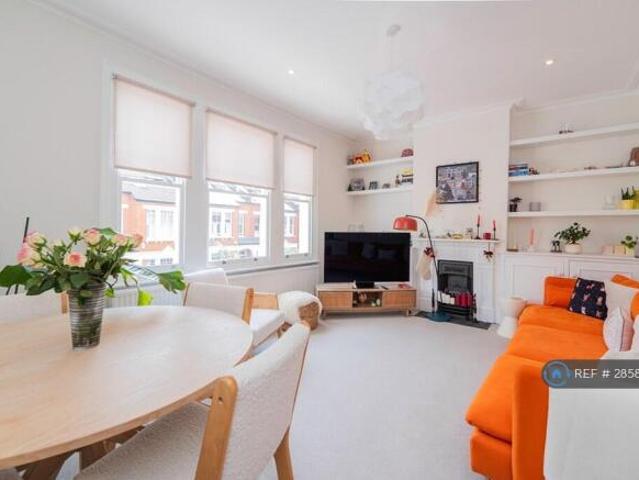 Flat for rent in Cat Hill