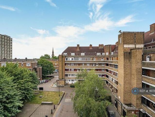 Flat for rent in Cat Hill