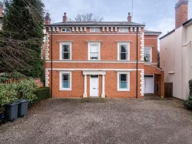 House for rent in Carterhatch, Greater London