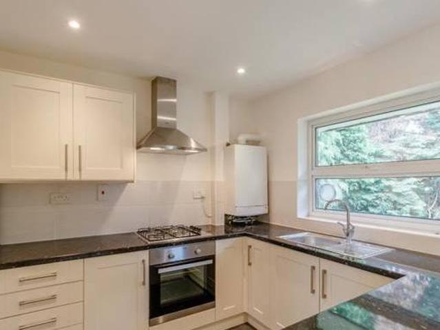 House for rent in Surrey