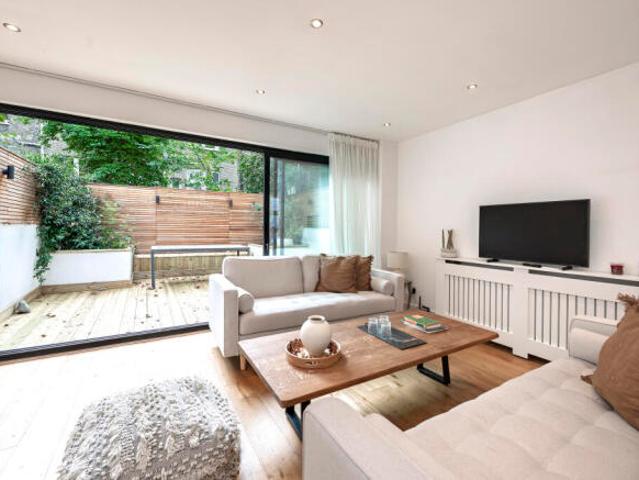 Flat for rent in Cat Hill