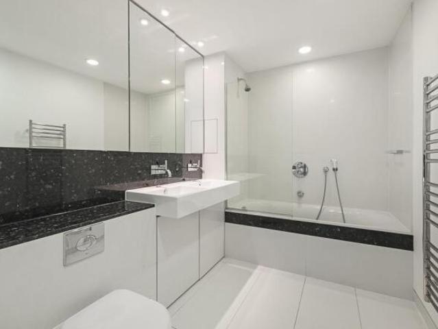 Flat for rent in Cat Hill