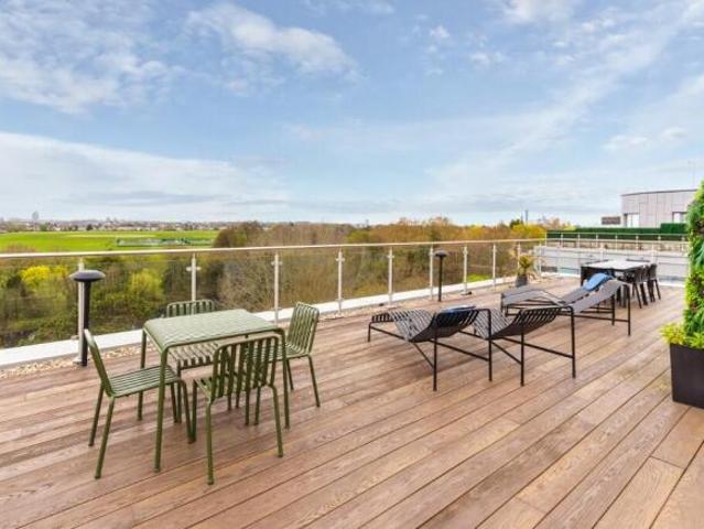Flat for rent in Cat Hill