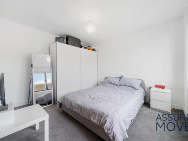 Flat for rent in Cat Hill