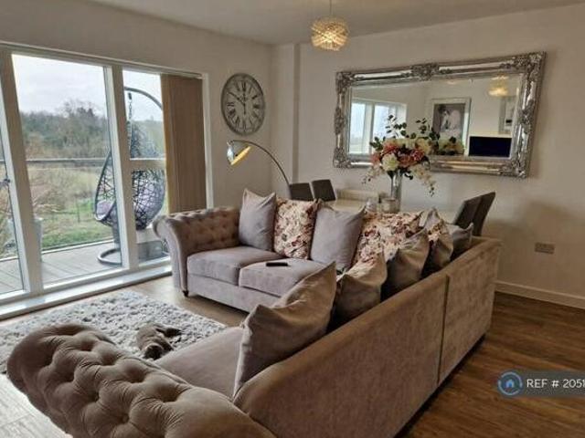 House for rent in Swanscombe and Greenhithe, Monks Orchard