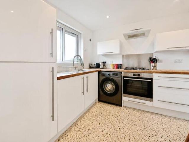 Flat for rent in Cat Hill