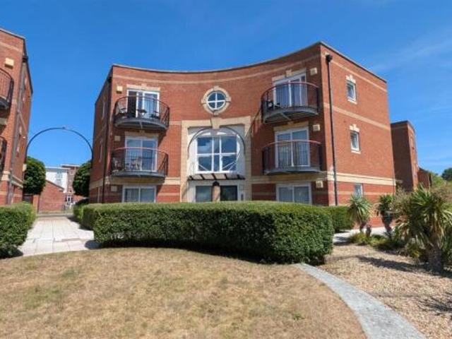 Flat for rent in Portsea, City Of Portsmouth