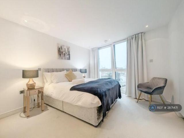 Flat for rent in Portsea, City Of Portsmouth