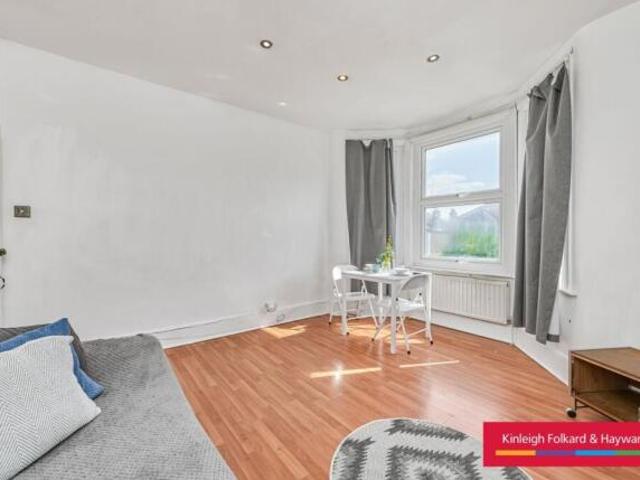 Flat for rent in Cat Hill
