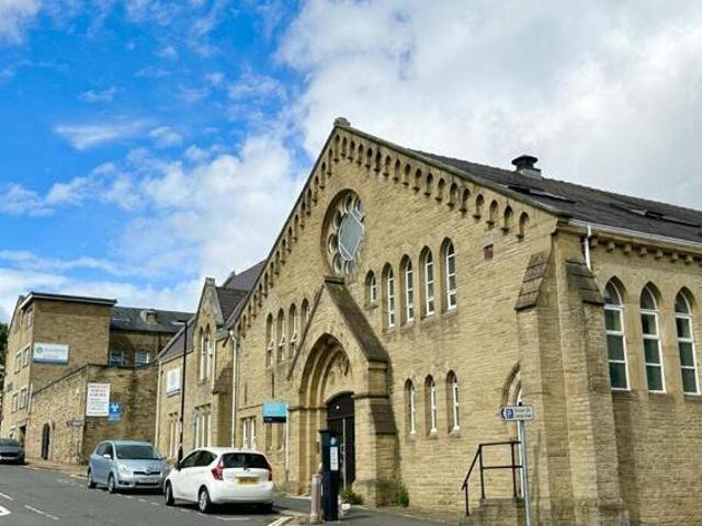 House for rent in Halifax, West Yorkshire