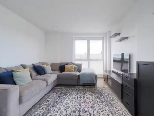 House for rent in Burnt Oak, Greater London