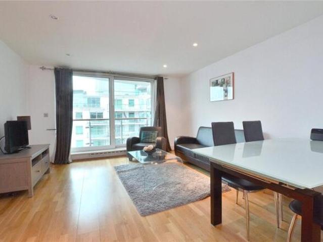Flat for rent in Hamilton, Old Wharf
