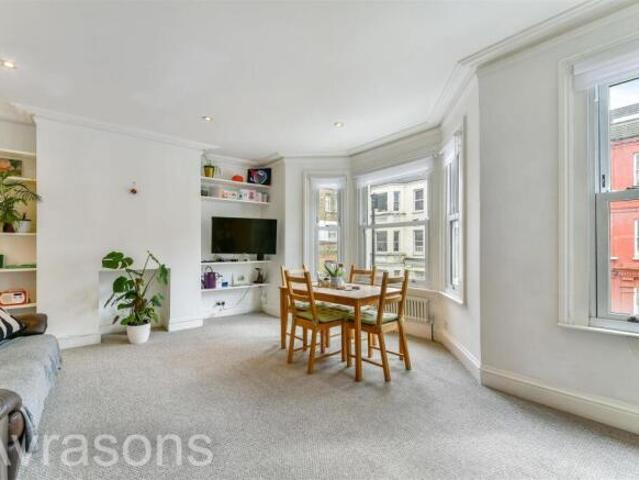 Flat for rent in Handforth, Cheshire East