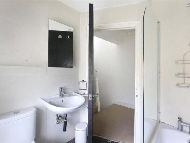 Flat for rent in Handforth