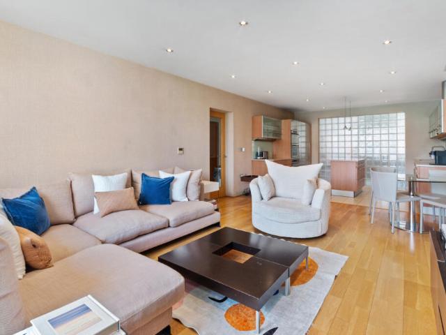 Flat for rent in Belgravia