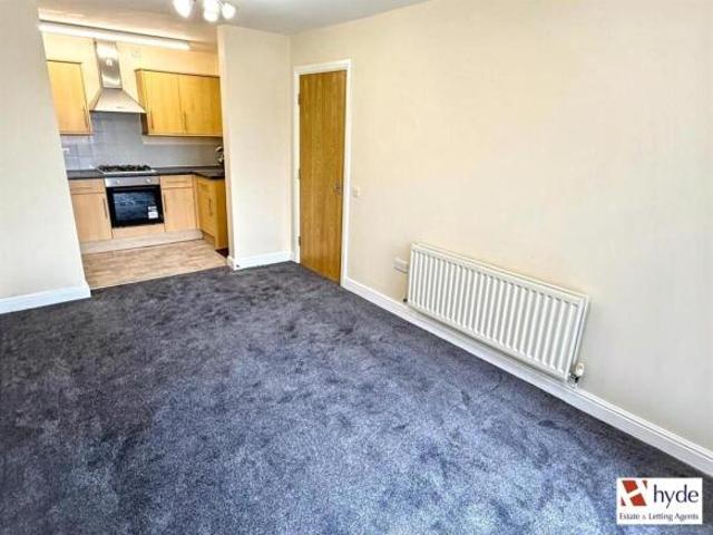 Flat for rent in Swindon
